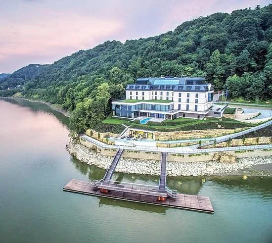 Hotele nad jeziorem Rożnowskim - komfortowe noclegi i atrakcje Hotele nad jeziorem Rożnowskim - komfortowe noclegi i atrakcje
