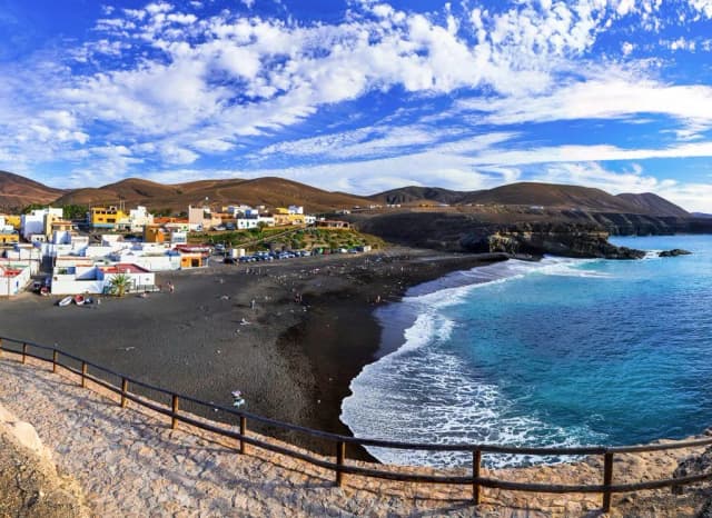 Fuerteventura atrakcje: najpiękniejsze miejsca, które musisz zobaczyć Fuerteventura atrakcje: najpiękniejsze miejsca, które musisz zobaczyć